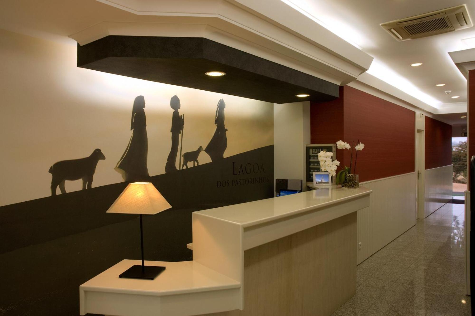 Hotel Lagoa Dos Pastorinhos Фатима Экстерьер фото