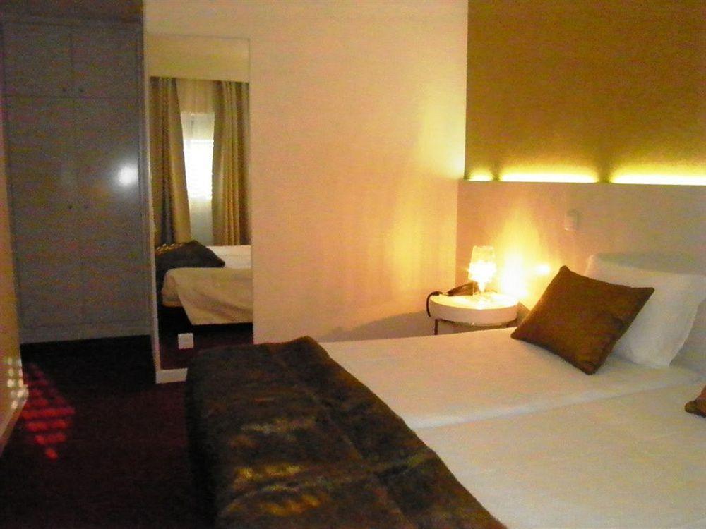 Hotel Lagoa Dos Pastorinhos Фатима Экстерьер фото